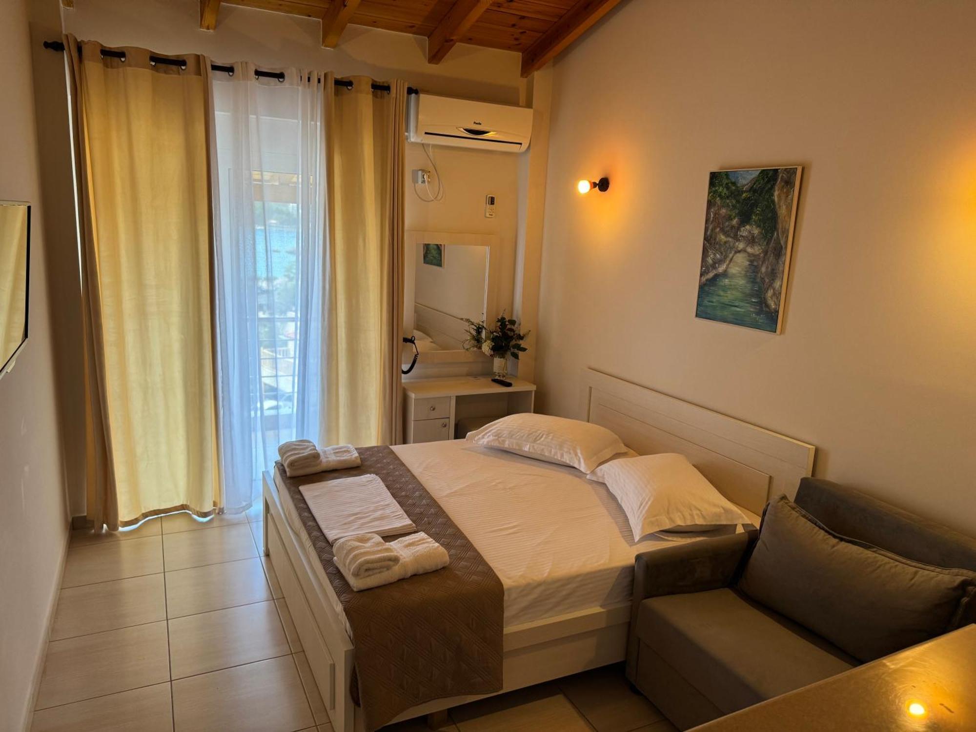 George Hotel Rooms&Suites Himare Luaran gambar