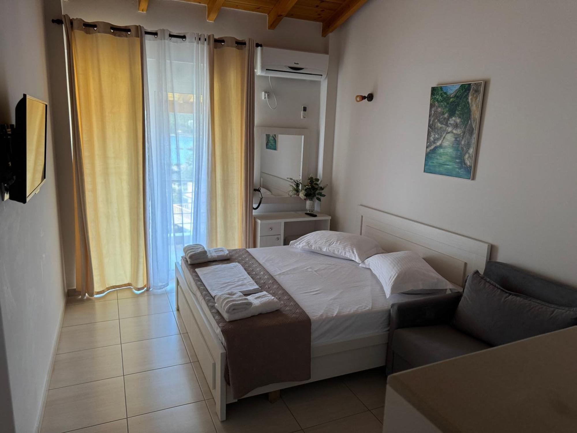 George Hotel Rooms&Suites Himare Luaran gambar